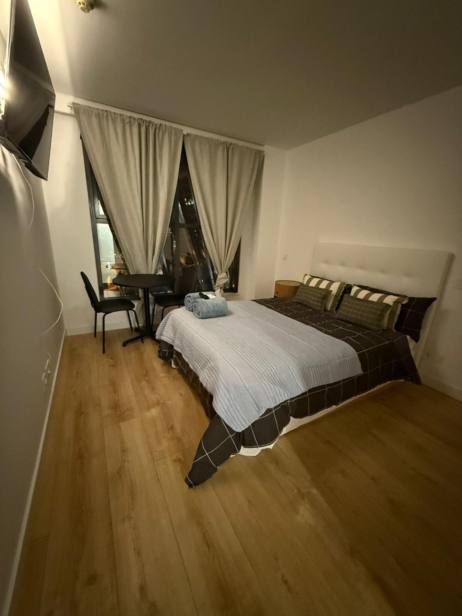 To Room Madrid Castellana Zewnętrze zdjęcie